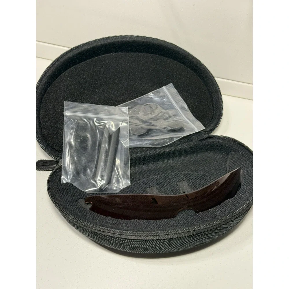 Oakley Radar Lock Polarized Sunglasses 009181 With Xtra Lens With Case